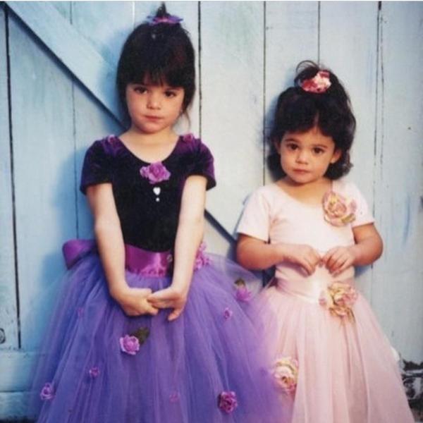 Ulang Tahun Kendall Jenner, Kylie Jenner Unggah Foto Masa Kecil Berdua
