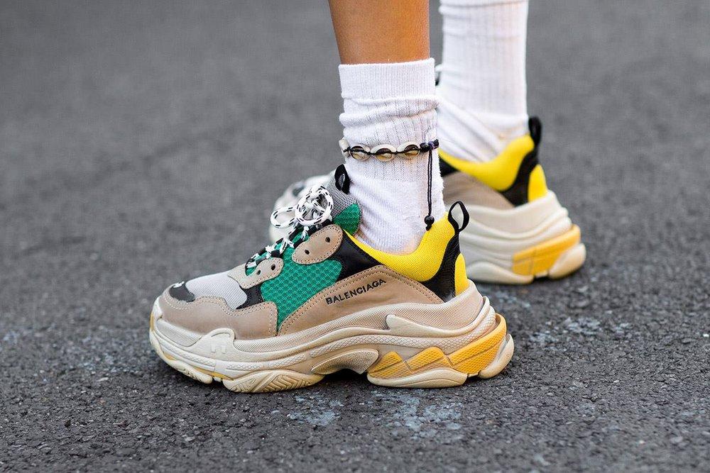 5 Brand dan Model Ugly Sneakers Paling Populer di Kalangan ...